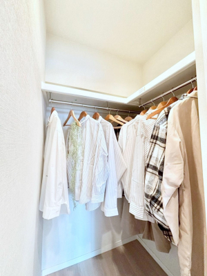 ���̑��@�ߗނ��n���K�[�Ɋ|�����܂܎��[�ł���WIC�B�ߗނ̐������ڂ����₷���ĕ֗��ł��I