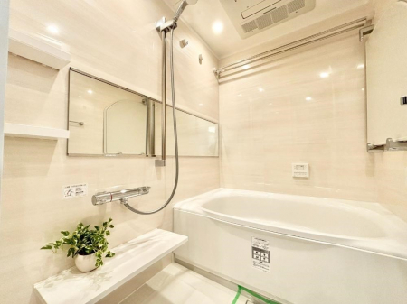 �����@����̔�������Ă���閾�邢�������̂���o�X���[��