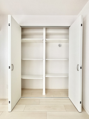 ���[�@������ꂪ���ȉƑ����L�̏�������p�i�Ȃǂ������Ղ���[�ł��郊�r���O���[�I  