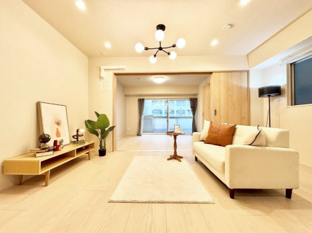 ���r���O�@�������������͋C�̂k�c�j�͉Ƒ��݂�Ȃ̉��K���