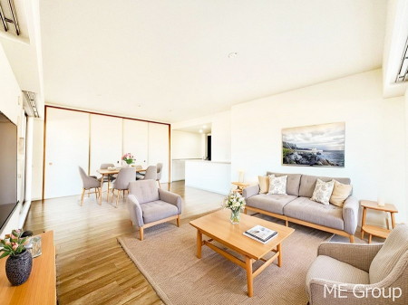 ���r���O�@�������������͋C�̂k�c�j�͉Ƒ��݂�Ȃ̉��K��ԁ��Ƌ��CG�ł�