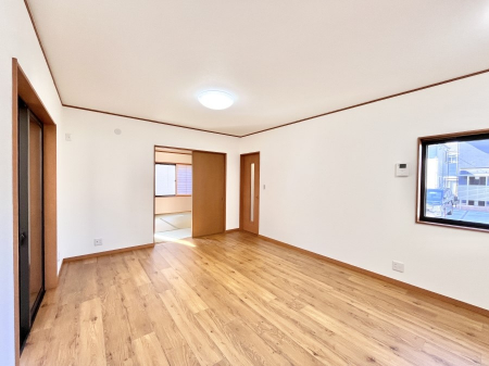 ���̑����ρ@�Ƒ������R�ƏW�܂�e���̃X�y�[�X�ɂȂ肻��