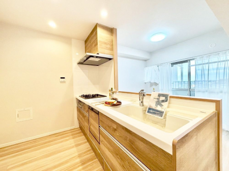 �L�b�`���@�������������I�ɁA�y�����I�V�X�e���L�b�`��