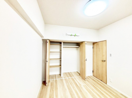 ���̑����ρ@�i�`�������ȃt���[�����O�͂ǂ�ȃC���e���A�ɂ��}�b�`�B  