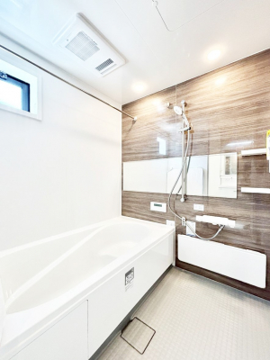 �����@����̔�������Ă���閾�邢�������̂���o�X���[��