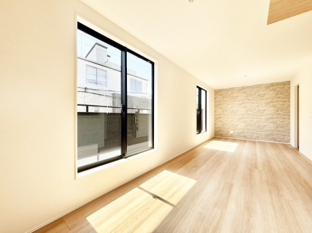 ���̑����ρ@�A�N�Z���g�N���X���������ȃ_�C�j���O�B�Ƒ��ł̂�т肭�낰��L�X�X�y�[�X�B