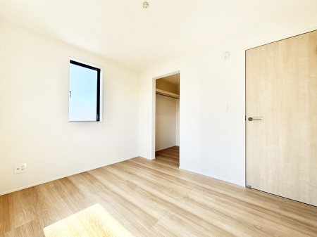 �q�������@�E�H�[�N�C���N���[�[�b�g�����邨�����B�G�߂��Ƃ̓���ւ����s�v�ŕ֗��ł��B 