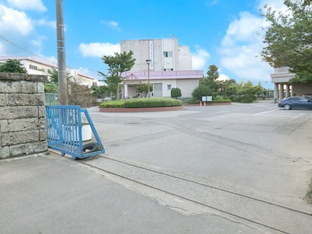 ���ӊ��@���w�Z 1100m �t�����s���������w�Z