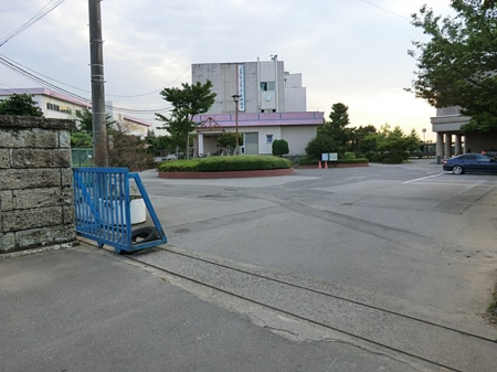 ���ӊ��@���w�Z 1100m �t�����s���������w�Z