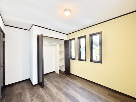 �Q���@�A�N�Z���g�N���X���������S�̂𖾂邢��ۂɂ��Ă���܂�  