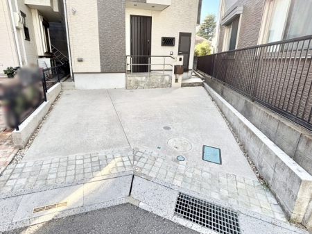 �@�����Ɍ������Ȃ����ԃX�y�[�X�B