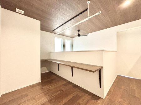 ���̑����ρ@�����������|�[���B�~�J��ԕ��̎����ɑ劈�􂵂܂��B  