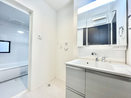 ���̑��@�������̂�����K��Ԃł��B�����̐g�x�x���C�����ǂ����g�������܂��B 