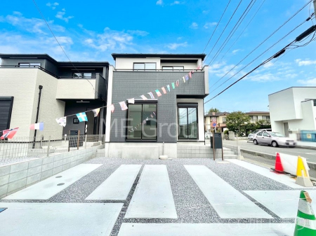 ���n�O�ώʐ^�@�������ꂽ�O�ρA�㎿�ȏZ��Ԃ��L���鎺���͉i�����S���ĉ߂�����Z���ł��B 