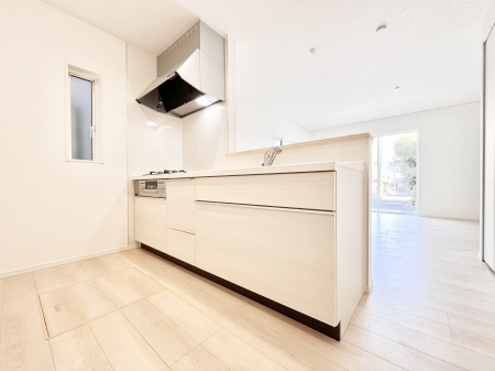 �L�b�`���@���������Ȃ��炲�Ƒ��Ƃ̉�b���y���߂�ΖʃJ�E���^�[�L�b�`��