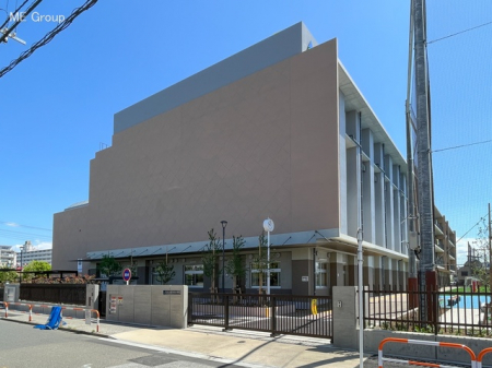 ���ӊ��@���w�Z 1400m �����旧���l�������w�Z