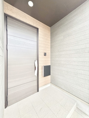 ���ց@��؂ȉƑ��A���q���o�}���錺�ցB