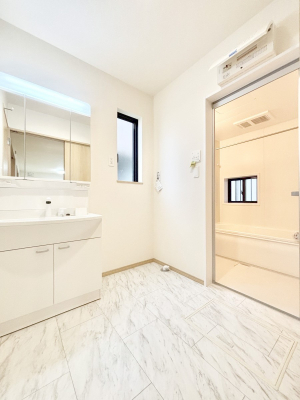 ���̑��@���̂��閾�邢�����h���[�X�y�[�X