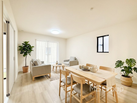 ���r���O�@���Ƒ��̓��₩�Șb�����ŕ�܂�閾�邢���r���O  ���Ƌ��CG�ł�