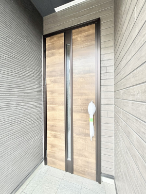 ���ց@��؂ȉƑ��A���q���o�}���錺�ցB