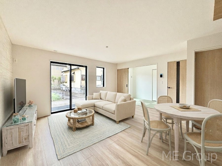 ���r���O�@�傫�ȑ����炽���Ղ�̗z���ƕ����������郊�r���O�@���Ƌ��CG�ł�  