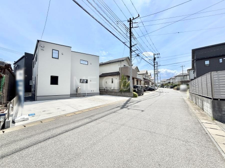 ���n�O�ώʐ^�@���ʂ��̗ǂ��ƂƂ��ɁA�X���݂ɊJ������^���Ă���܂��B 