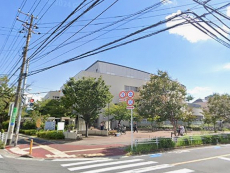 ���ӊ��@���w�Z 790m �Y���s�����쏬�w�Z