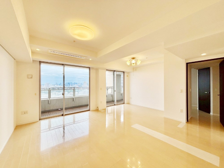 ���̑����ρ@�Ƒ������R�ƏW�܂�e���̃X�y�[�X�ɂȂ肻��