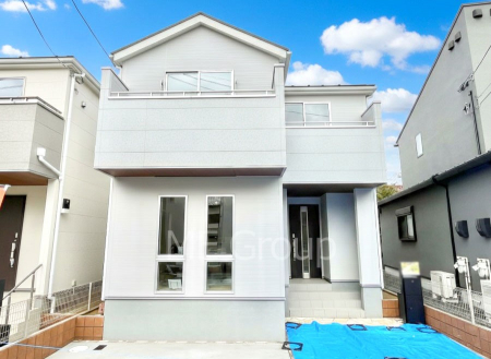 ���n�O�ώʐ^�@�������ꂽ�O�ρA�㎿�ȏZ��Ԃ��L���鎺���͉i�����S���ĉ߂�����Z���ł��B 