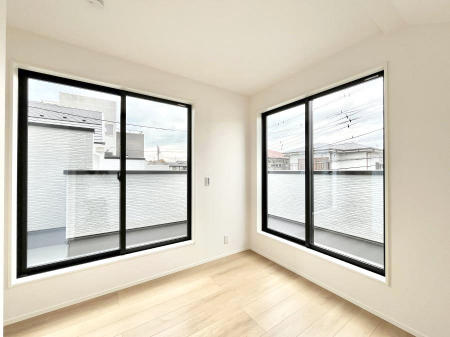 ���̑����ρ@�o���R�j�[���J�������v���X���Ă����m��