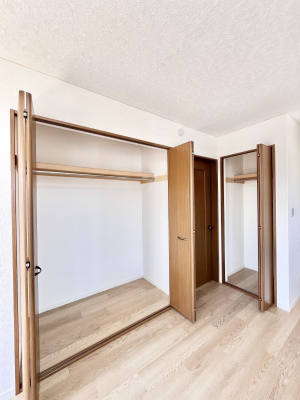 ���[�@�m���̃N���[�[�b�g�B���s��������̂Ō���̈ߗނ�����������܂�܂��B