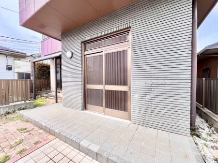 ���ց@��؂ȉƑ��A���q���o�}���錺�ցB