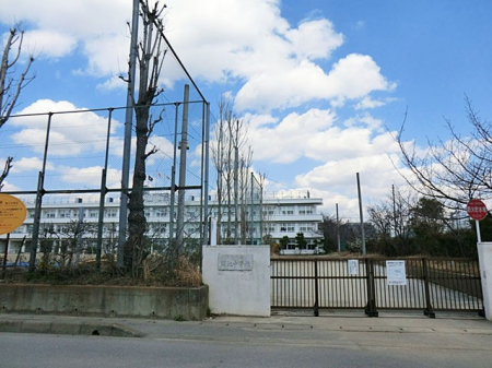 ���ӊ��@���w�Z 600m �Y���s���x�]���w�Z