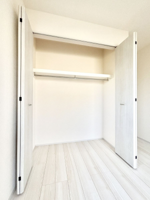 ���[�@�����Ղ�̎��[�X�y�[�X�ŉ��K�ɕ�点���� 