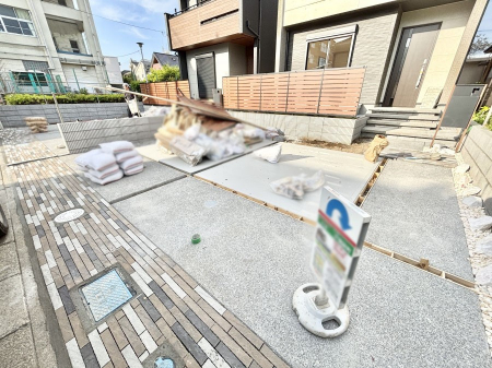 �@�����Ɍ������Ȃ����ԃX�y�[�X�B