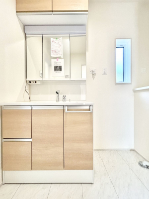 ���ʑ�E���ʏ��@�傫�����₷���O�ʋ��Ő�����������ʑ�́A�g�����Ȃ݃`�F�b�N�┧�̂������ɂ������߂ł��B 