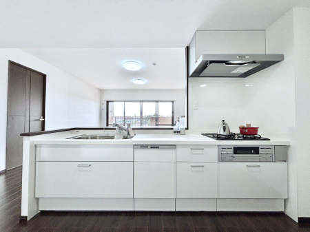 �L�b�`���@�������������I�ɁA�y�����I�V�X�e���L�b�`��