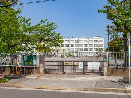 ���ӊ��@���w�Z 600m �]�ː�旧���l���w�Z