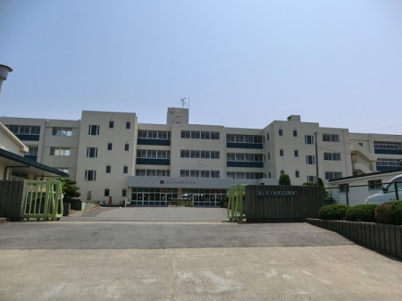 ���ӊ��@���w�Z 800m ���R�s���여�R���w�Z
