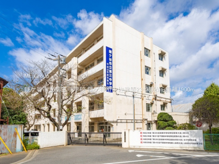 ���ӊ��@���w�Z 1900m ���P�J�s����O���w�Z