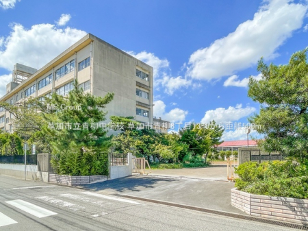 ���ӊ��@���w�Z 500m �����s�������w�Z