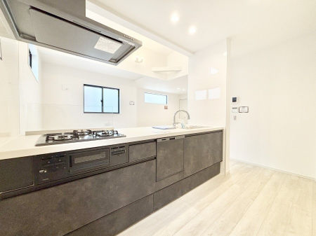 �L�b�`���@��Ƃ肠��L�b�`���ł͂��Ƒ��Ɗy�������������ł��܂��B