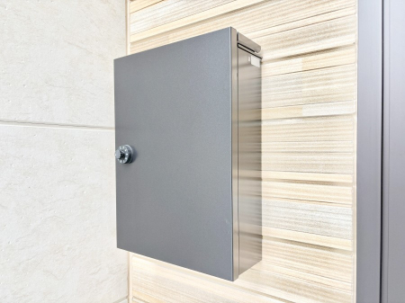 ���̑��@�V���v���f�U�C���̃|�X�g�B