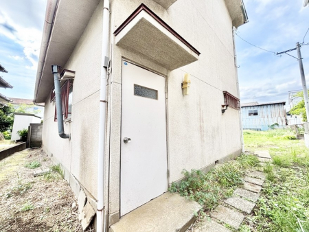 ���ց@��؂ȉƑ��A���q���o�}���錺�ցB