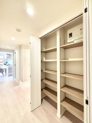 ���̑����ρ@�L�����[�B�|�������G�߂̏��������[���邱�Ƃ��ł��܂��B