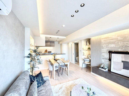 ���r���O�@�������������͋C�̂k�c�j�͉Ƒ��݂�Ȃ̉��K���