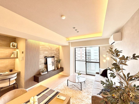 ���r���O�@�傫�ȑ����炽���Ղ�̗z���ƕ����������郊�r���O