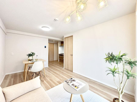 ���r���O�@�������������͋C�̂k�c�j�͉Ƒ��݂�Ȃ̉��K���