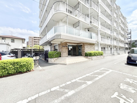 �G���g�����X�@�������������͋C�̃G���g�����X