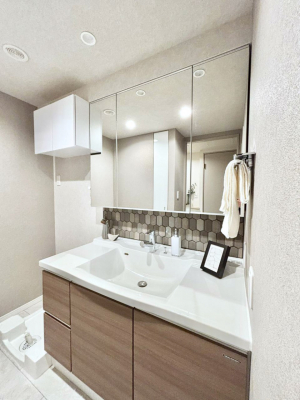 ���ʑ�E���ʏ��@������������ʉ��ώ��Œ��̐g�x�x�����K  